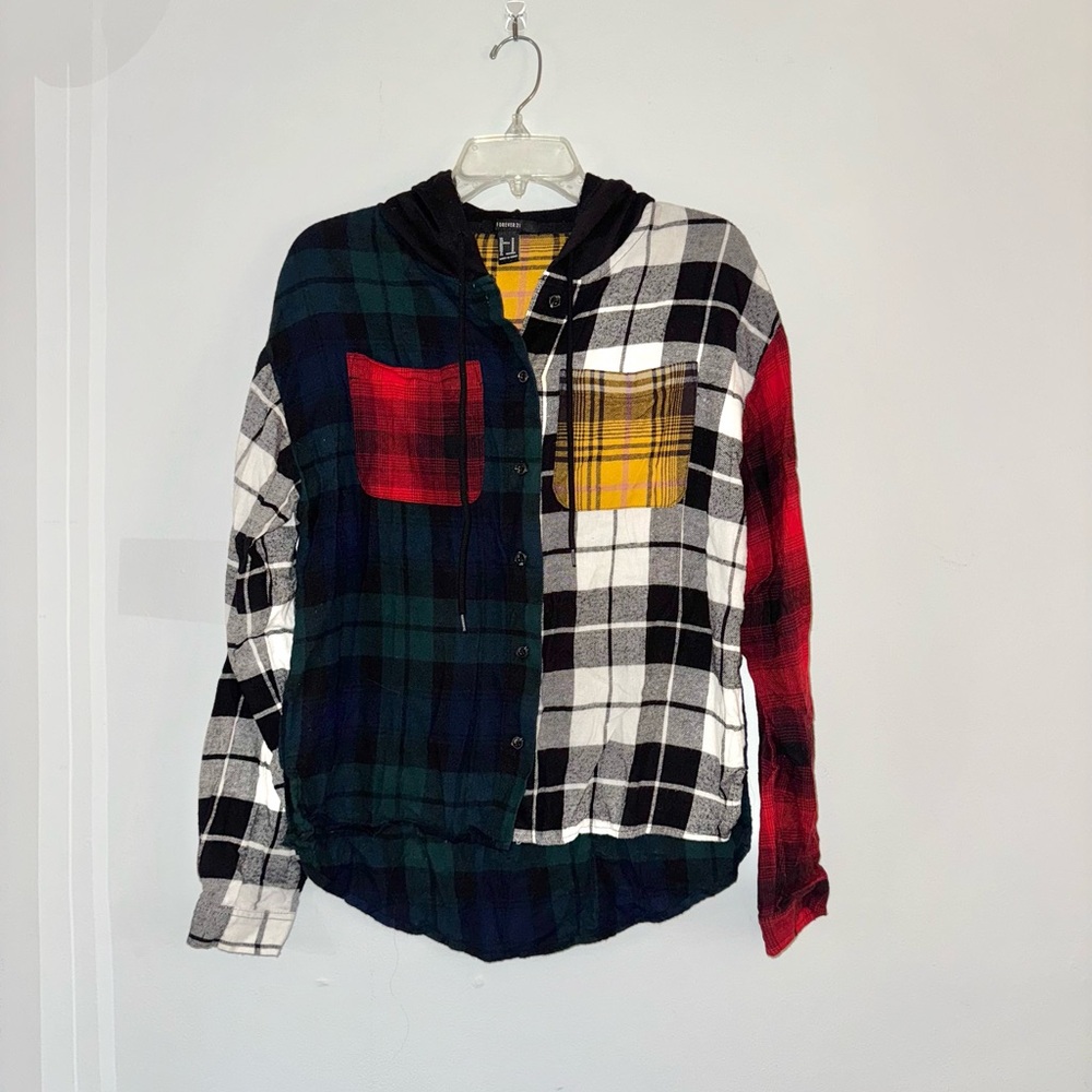 Forever 21 patchwork Plaid Button-Up Shirt flannel M